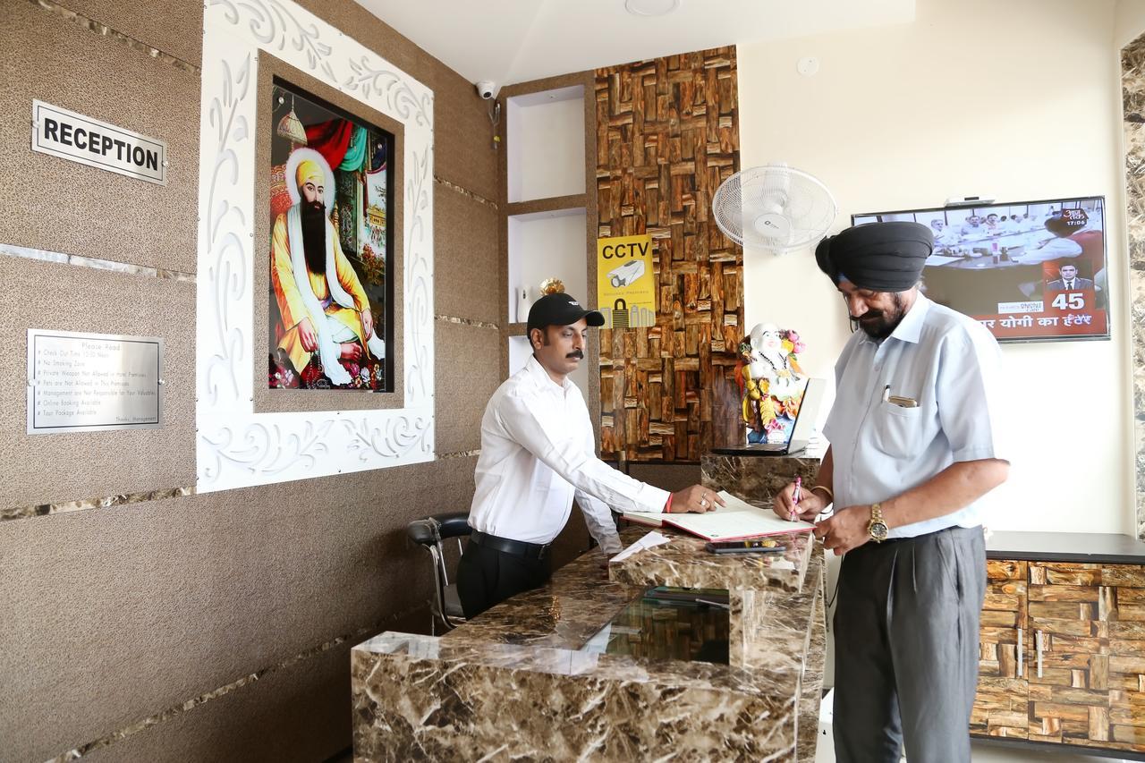 Hotel Chohan Residency Amritsar Bagian luar foto